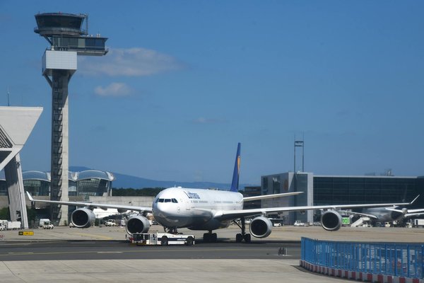 Comment organiser des vacances en Dordogne avec des cours de cuisine et des visites de grottes préhistoriques?
